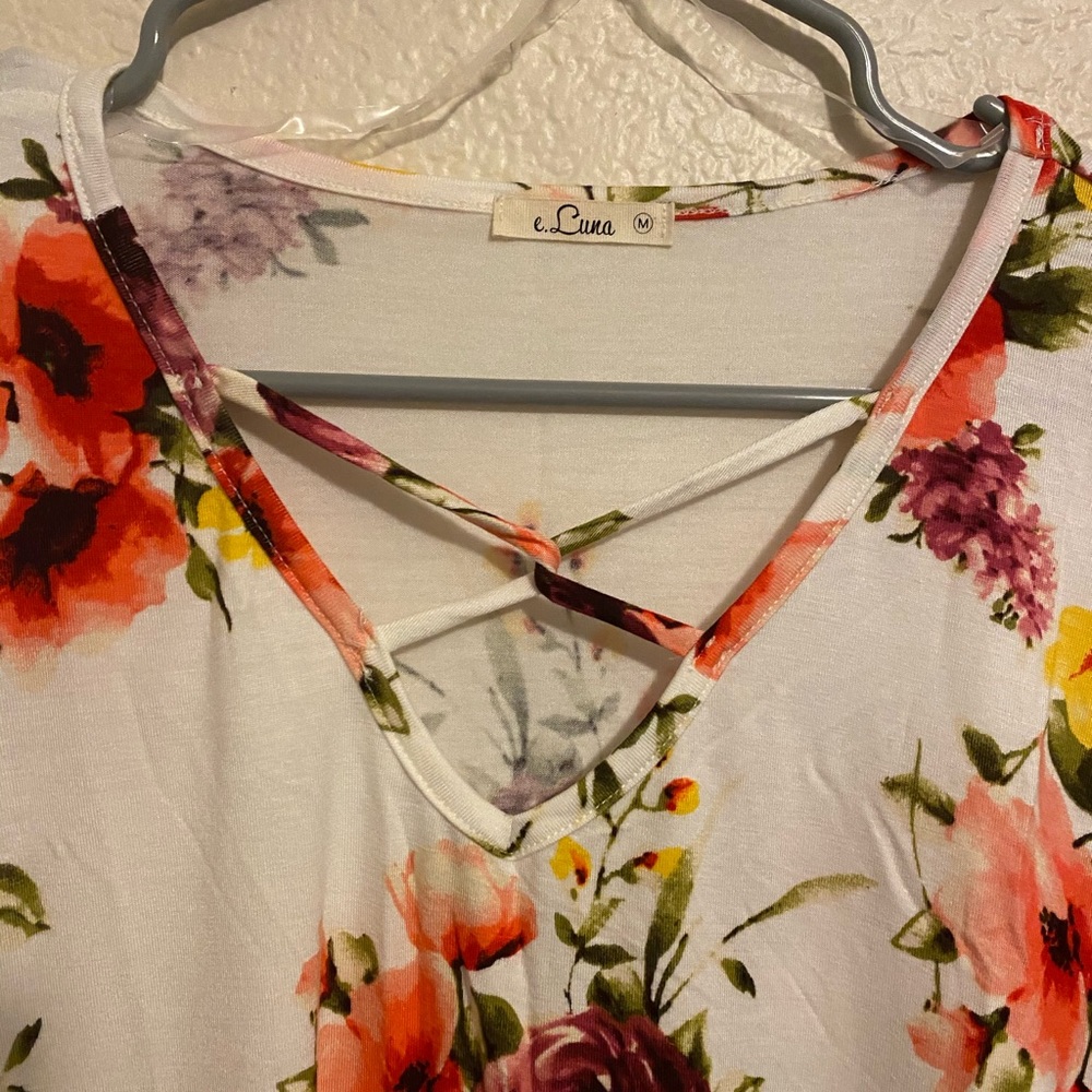 Blouse - Picture 2 of 3